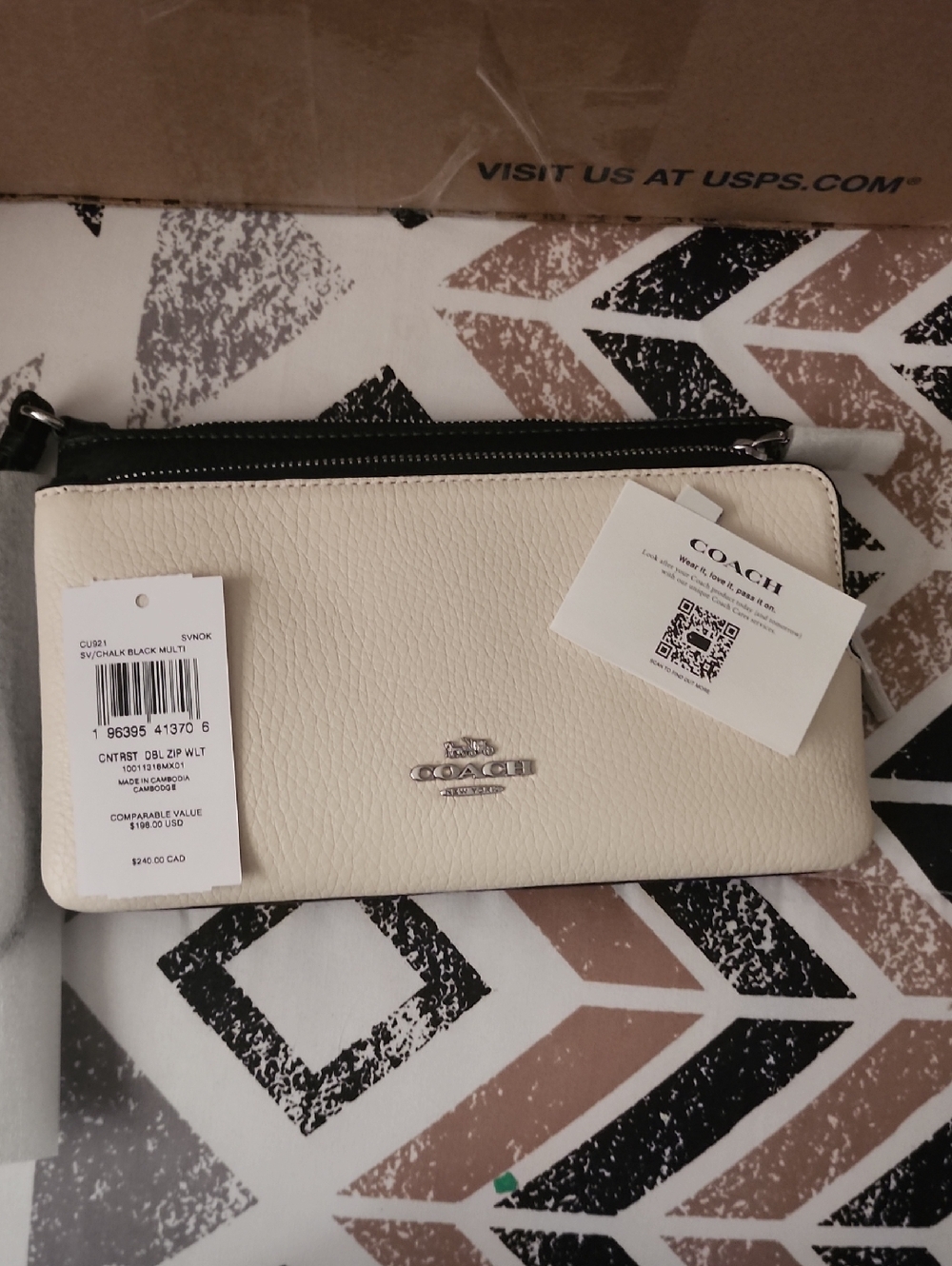 Coach Pebble Leather Zip Wallet in Chalk/Black Trim